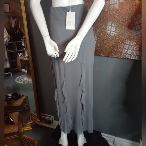 NWT Zara Ruffled Elegant Gray Womens Skirt - Picture 3 of 16